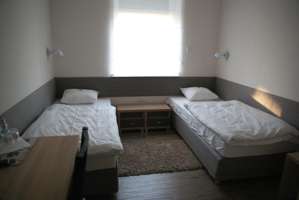 Willa Wiosna Września Habitación foto